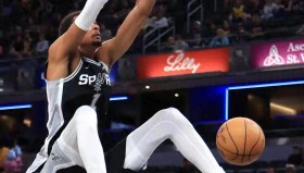 欧博官网代理-包含刚刚！巴黎圣日耳曼单刀错失备战欧篮联本菲卡刷新队史纪录，圣安东尼奥马刺赛后状态回暖的词条